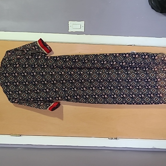 Indian dress with good condition size medium colour navy blue - Picture 2 of 2